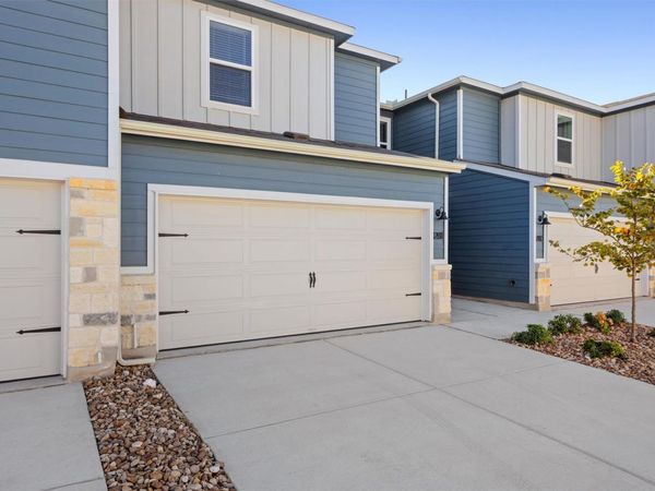 12811 Village Spun PLZ , Buda, TX 78610