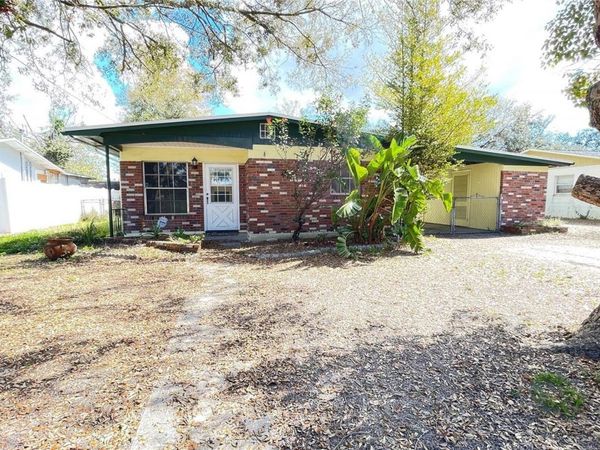 10705 N DIXON AVENUE, TAMPA, FL 33612