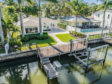 640 GENEVA PLACE , TAMPA, FL 33606