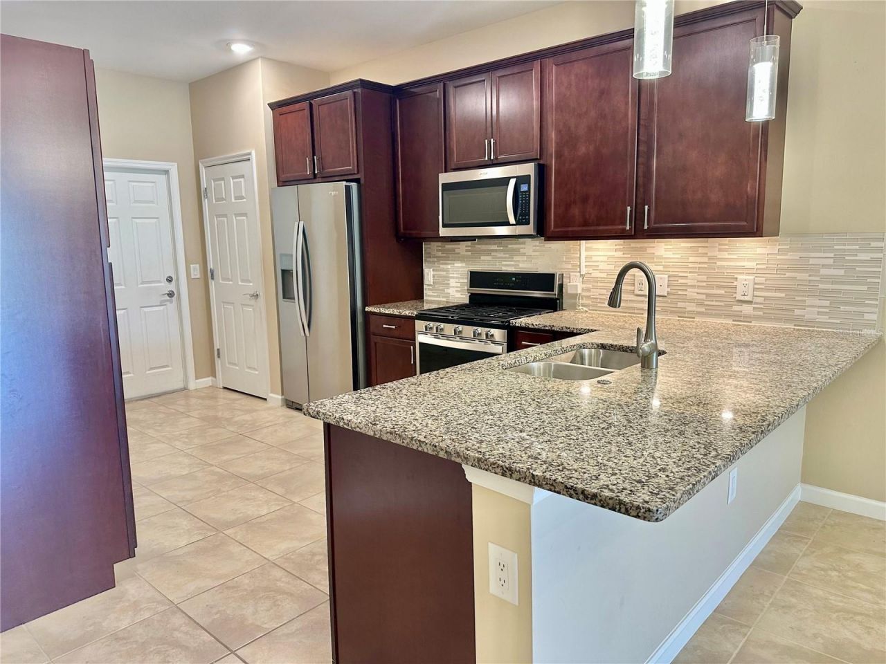 17631 Camden Drive , Bradenton, FL 34202 Photo