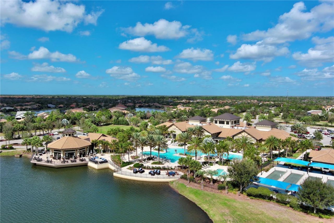 17631 Camden Drive , Bradenton, FL 34202 Photo