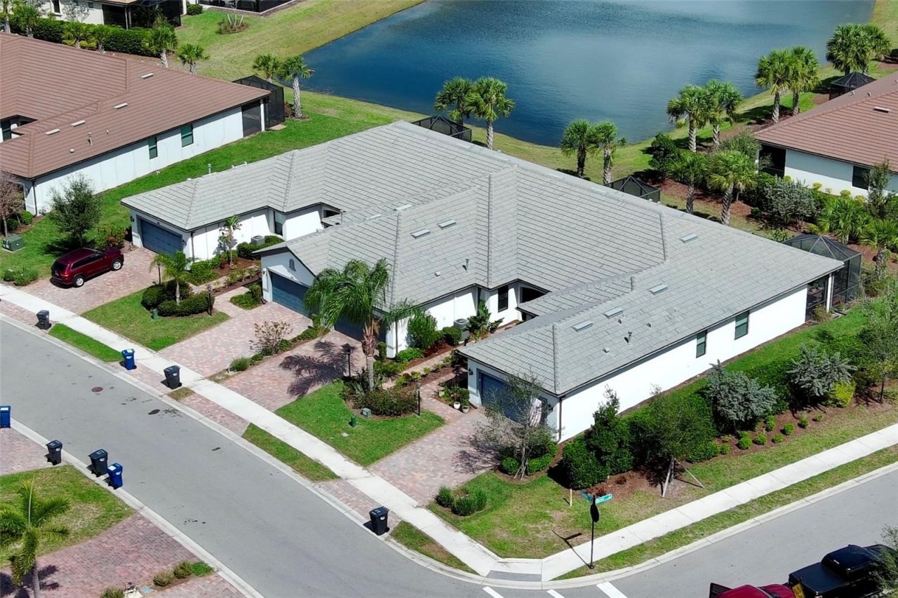 17631 Camden Drive , Bradenton, FL 34202 Photo