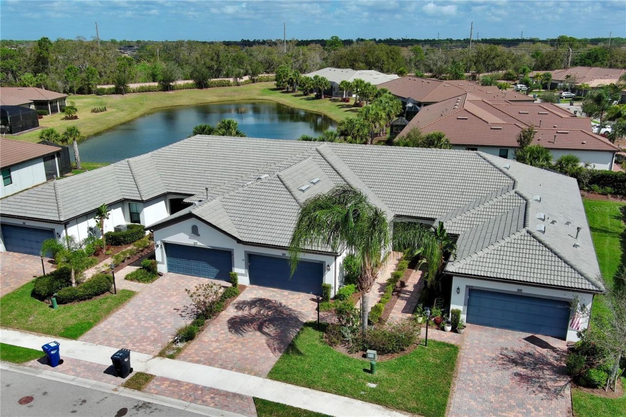 17631 Camden Drive , Bradenton, FL 34202 Photo