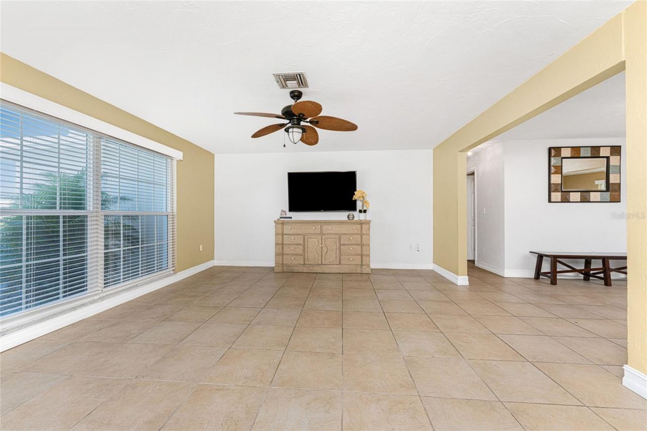 256 Caddy Road, Rotonda West, FL 33947 Photo