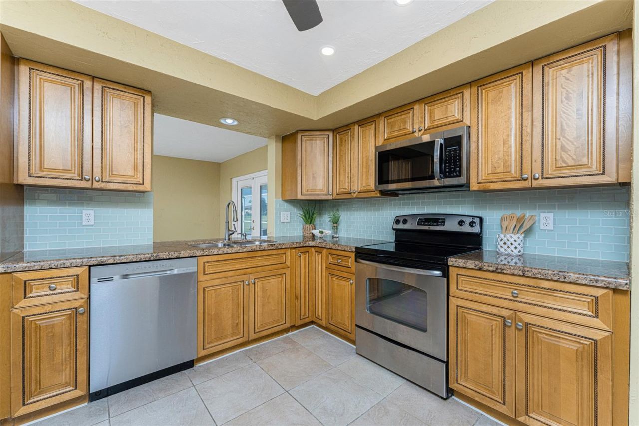 256 Caddy Road, Rotonda West, FL 33947 Photo