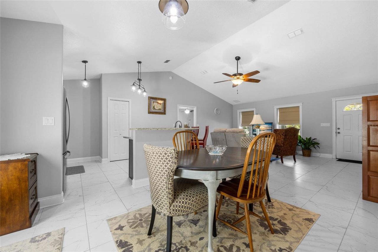 3109 E Bryant Avenue , Bell, FL 32619 Photo