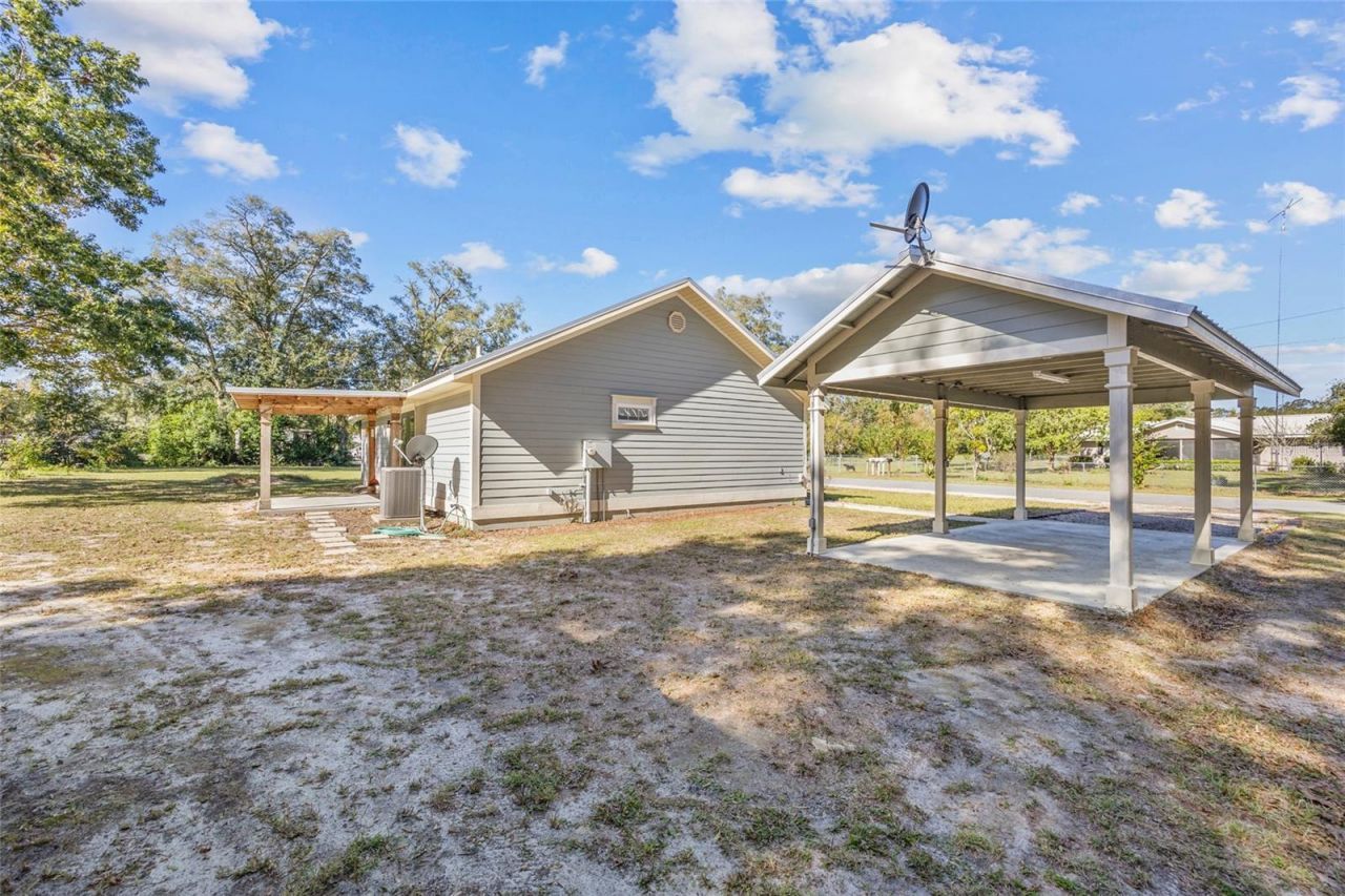 3109 E Bryant Avenue , Bell, FL 32619 Photo