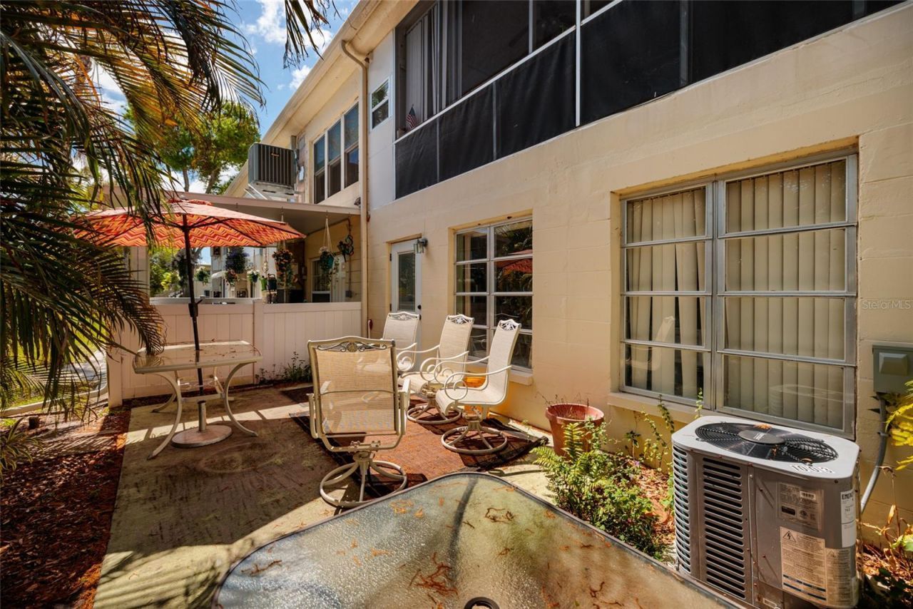 4143 56th Street N, Unit 903, Kenneth City, FL 33709 Photo