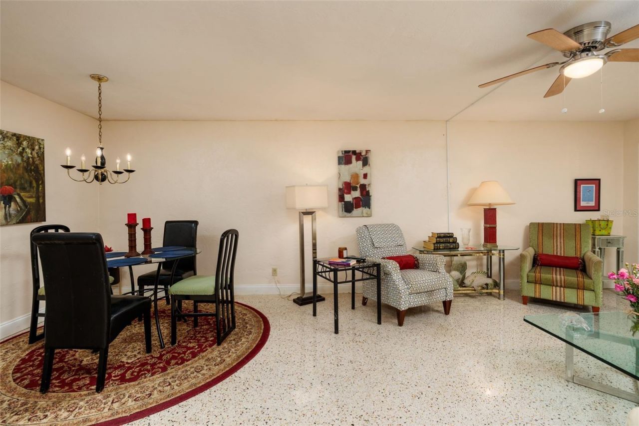 4143 56th Street N, Unit 903, Kenneth City, FL 33709 Photo