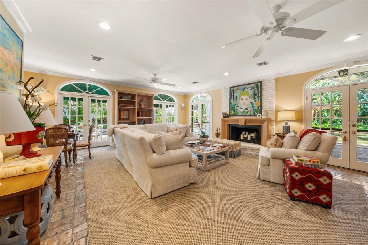 100 Sarasota Road, Belleair, FL 33756 Photo