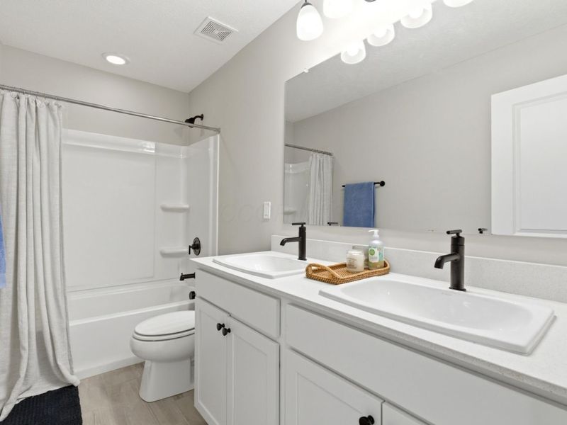 2702 Fieldwin Drive, Blacklick, OH 43004 Photo 30