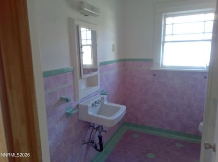 138 Keystone Avenue, Reno, NV 89503 Photo