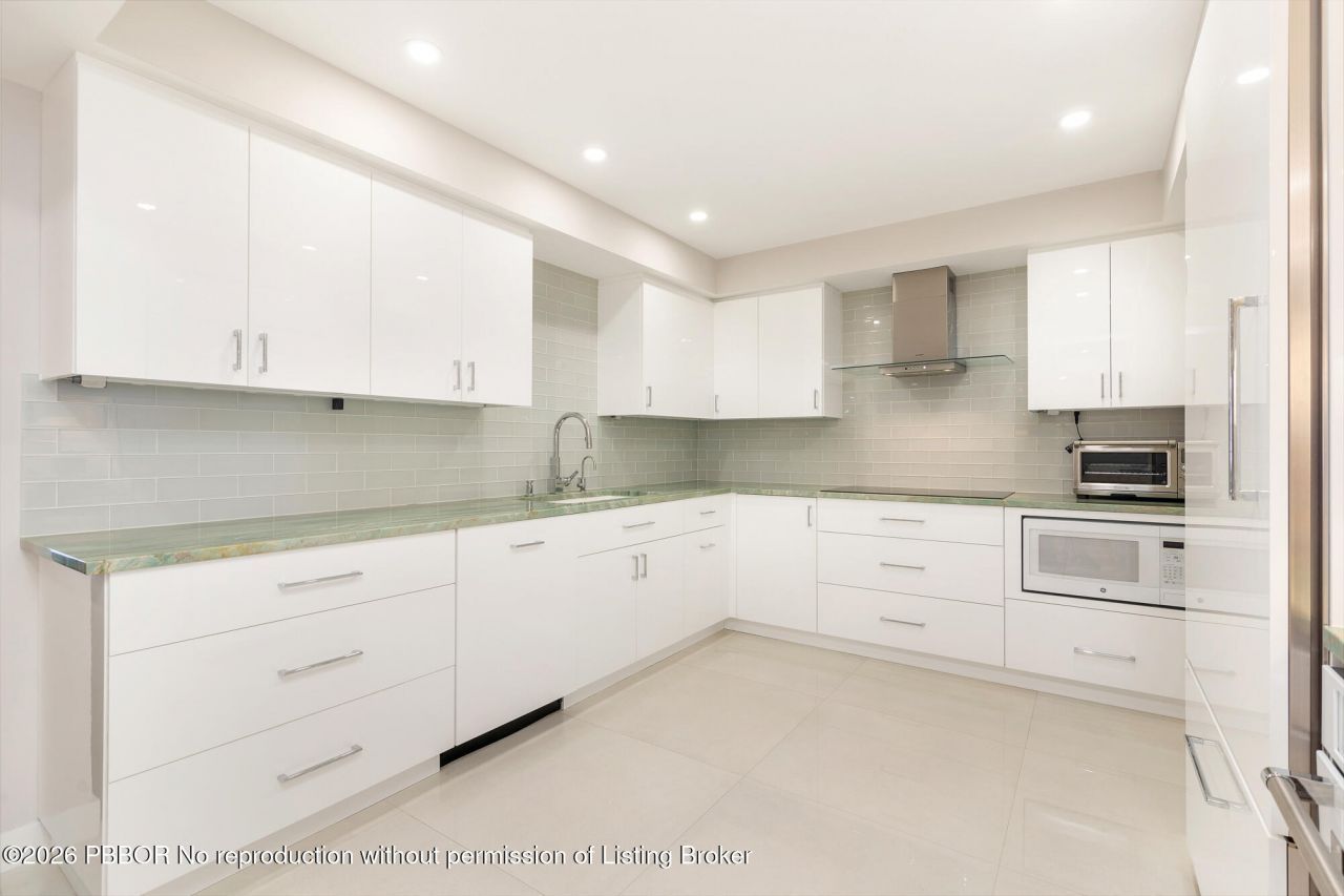 2600 S Ocean Boulevard, Unit 302-W, Palm Beach, FL 33480 Photo