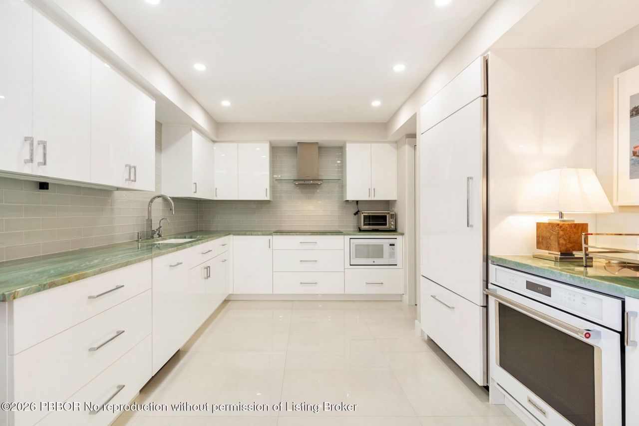 2600 S Ocean Boulevard, Unit 302-W, Palm Beach, FL 33480 Photo