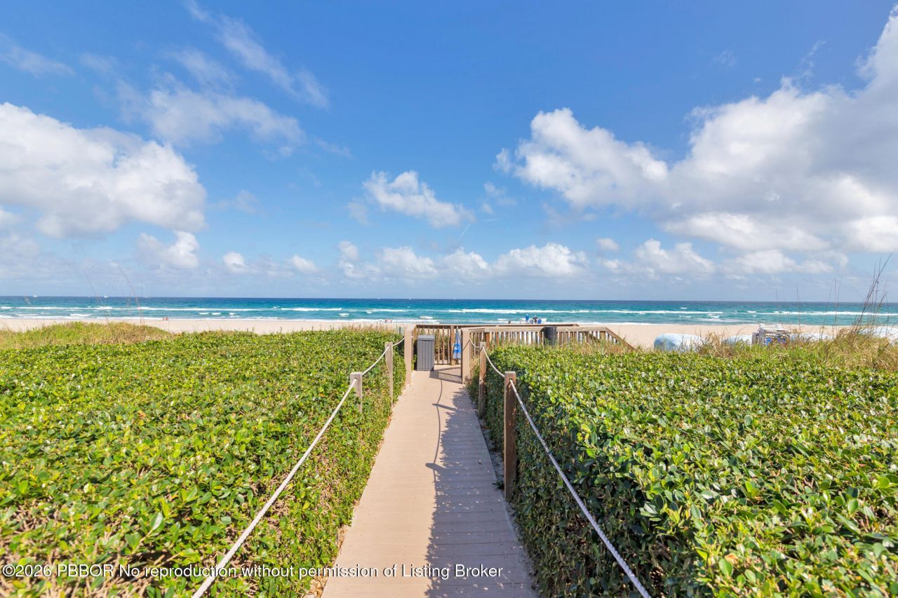 2600 S Ocean Boulevard, Unit 302-W, Palm Beach, FL 33480 Photo