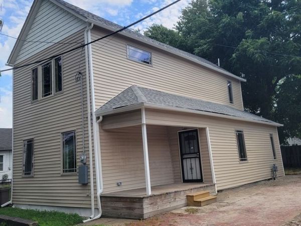 2663 W 28th Place , Cleveland, OH 44113