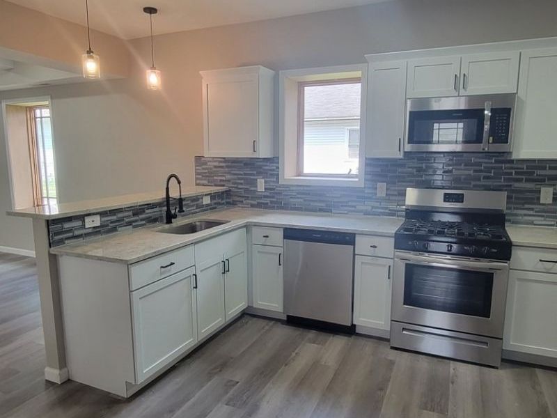 2663 W 28th Place , Cleveland, OH 44113 Photo 2