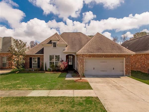 632 BROWN THRASHER N Loop , Madisonville, LA 70447