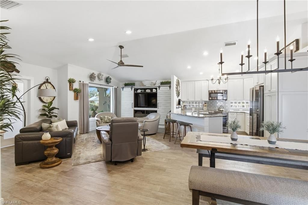 9455 Palm Island Cir, North Fort Myers, FL 33903 Photo