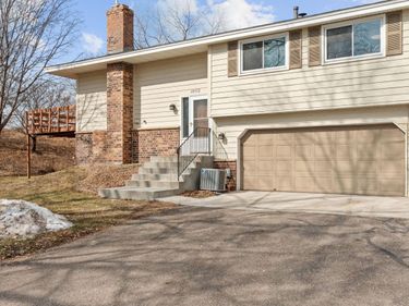 10512 Decatur Avenue S, Bloomington, MN 55438
