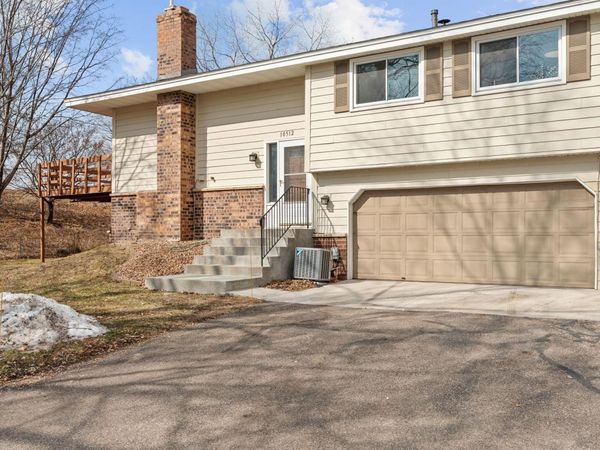 10512 Decatur Avenue S, Bloomington, MN 55438