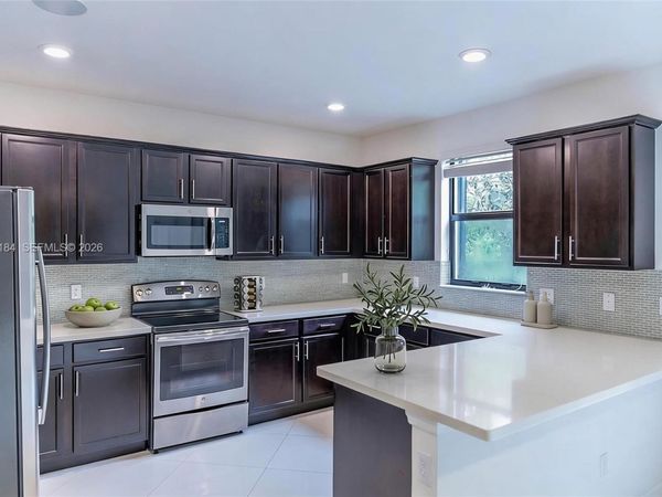 3993 S Allerdale Pl, Coconut Creek, FL 33073