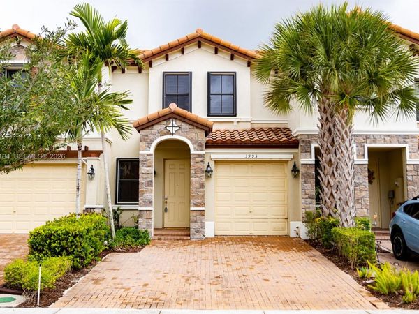 3993 S Allerdale Pl, Coconut Creek, FL 33073