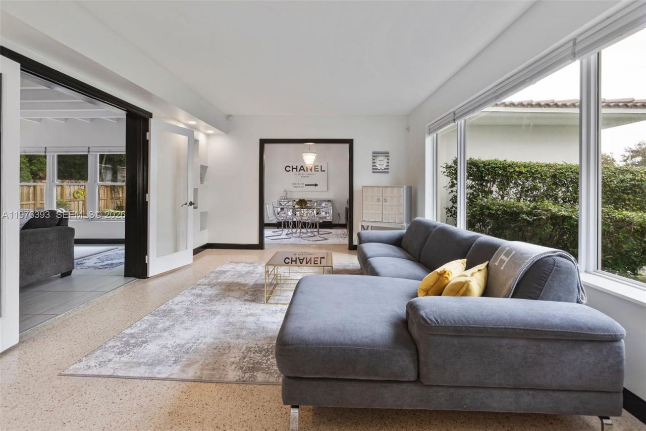 8700 N Miami Ave , Unit 8700, El Portal, FL 33150 Photo