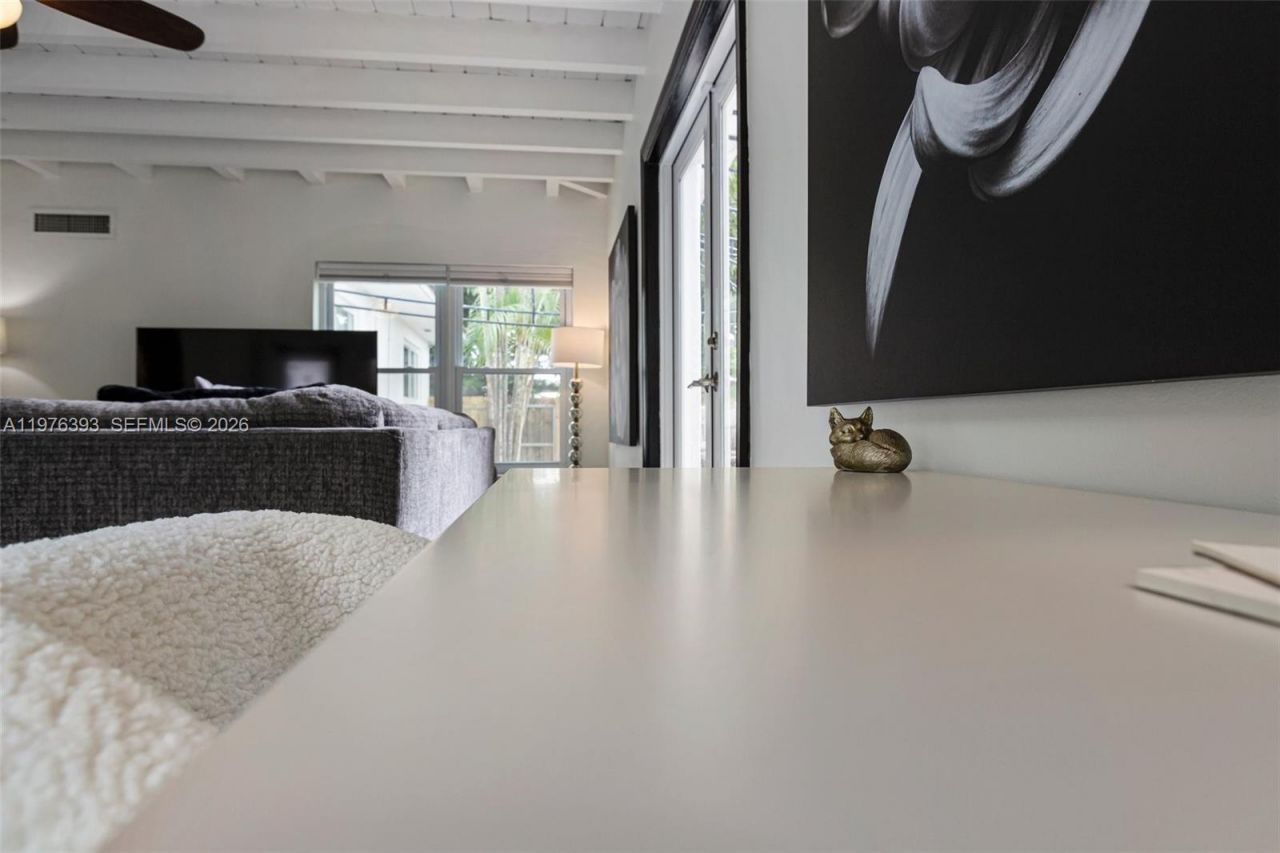 8700 N Miami Ave , Unit 8700, El Portal, FL 33150 Photo