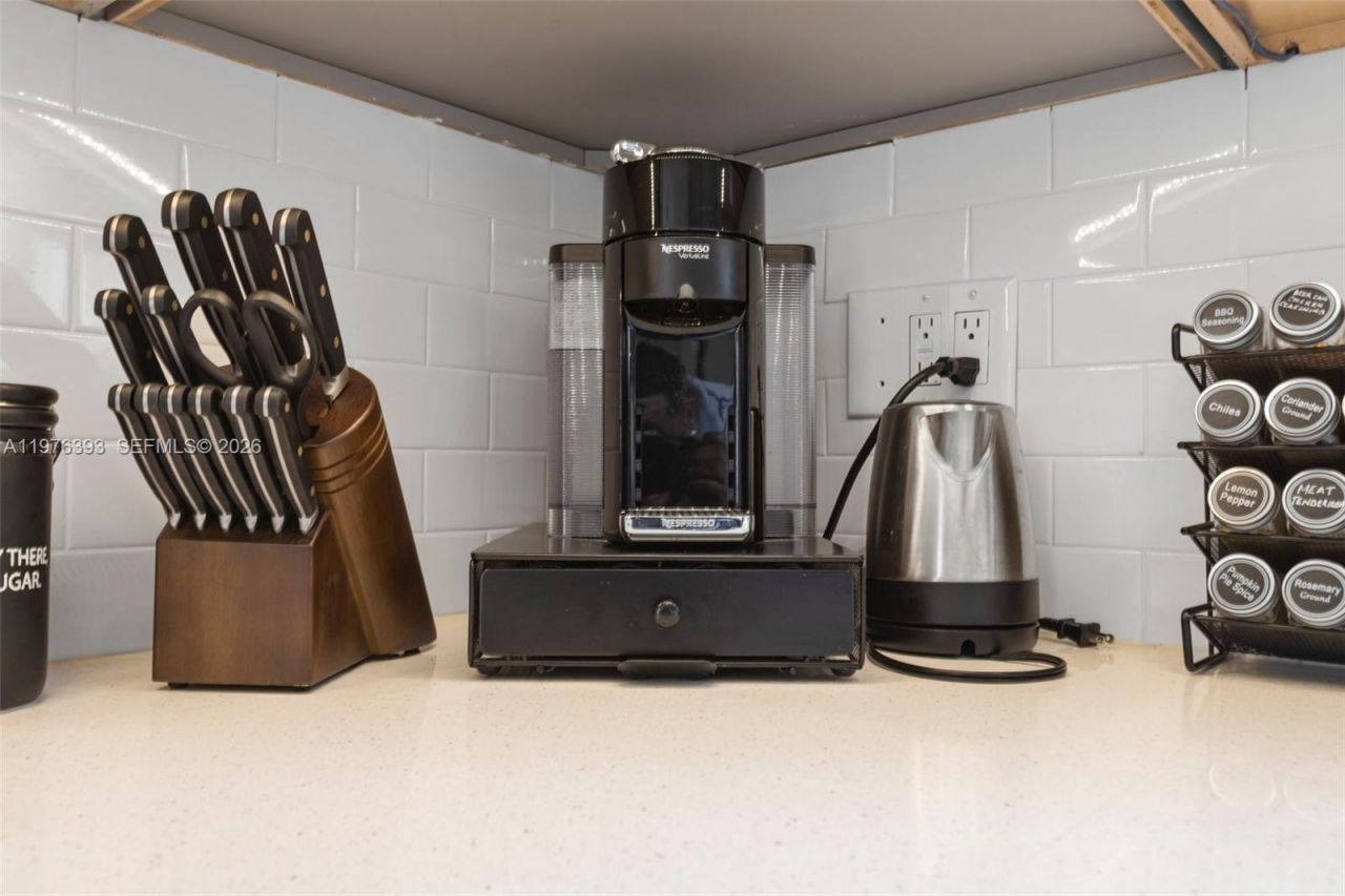 8700 N Miami Ave , Unit 8700, El Portal, FL 33150 Photo