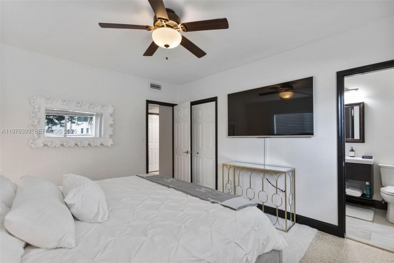 8700 N Miami Ave , Unit 8700, El Portal, FL 33150 Photo