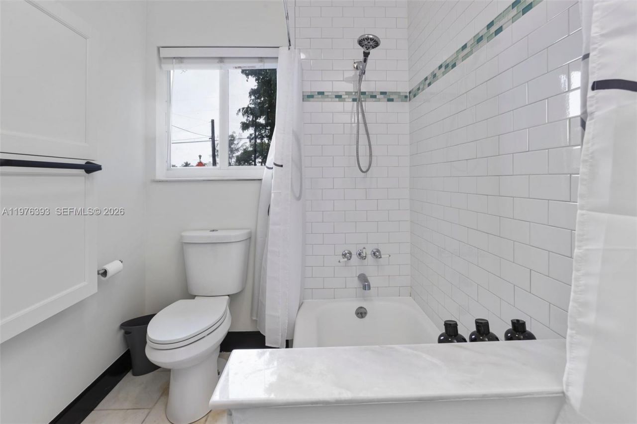 8700 N Miami Ave , Unit 8700, El Portal, FL 33150 Photo