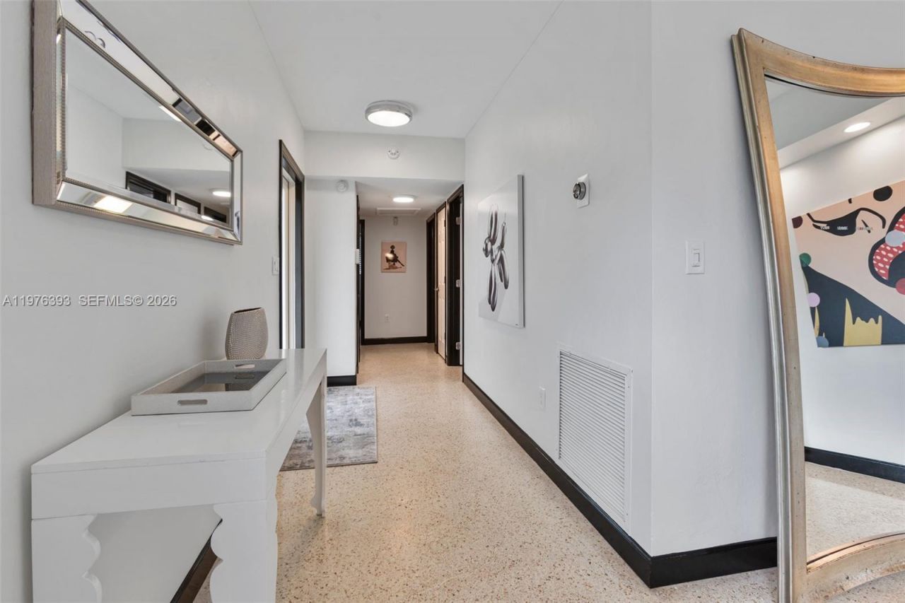 8700 N Miami Ave , Unit 8700, El Portal, FL 33150 Photo