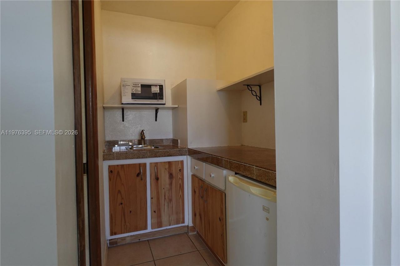 11262 SW 74th St, Miami, FL 33173 Photo