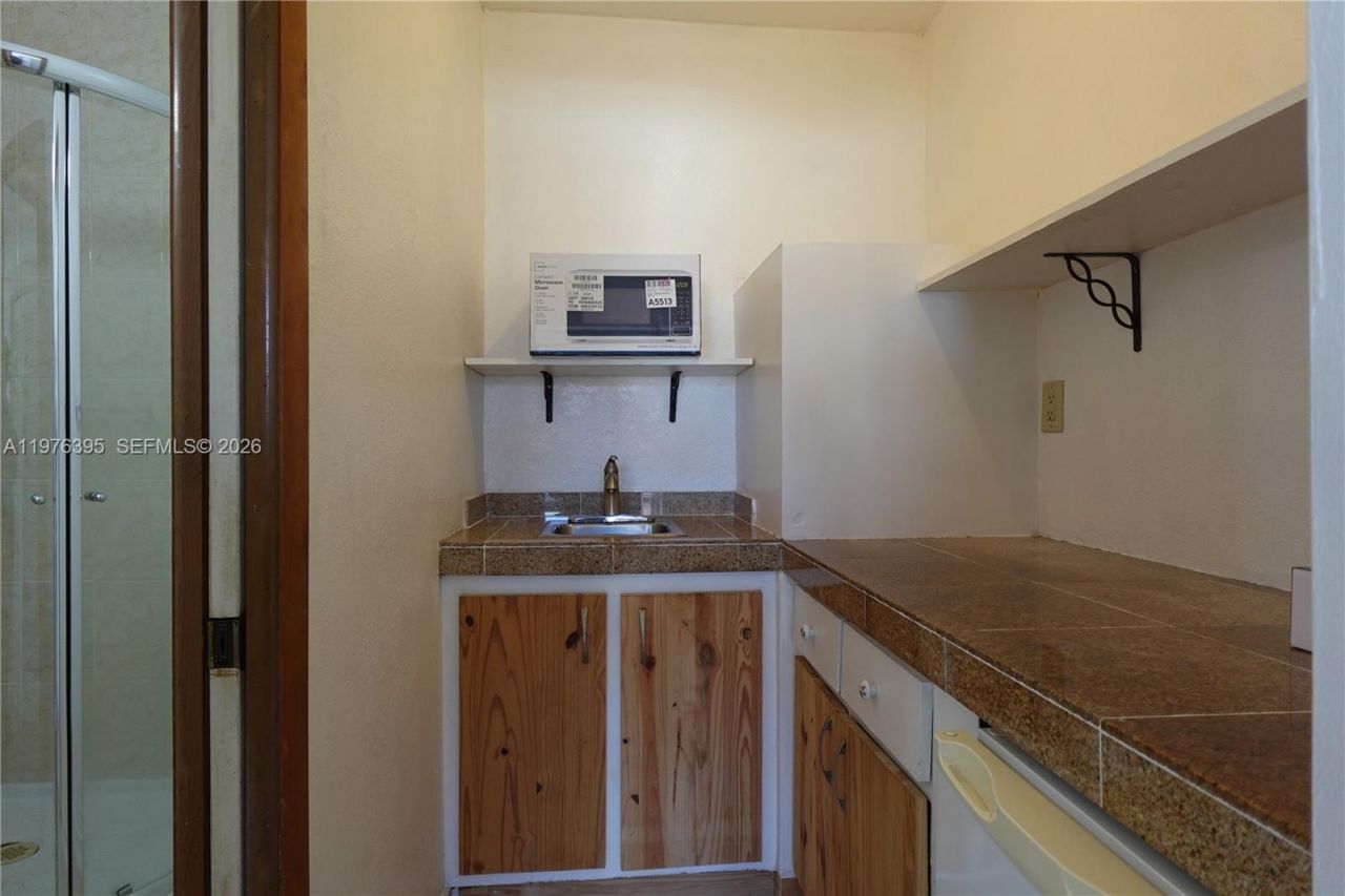 11262 SW 74th St, Miami, FL 33173 Photo