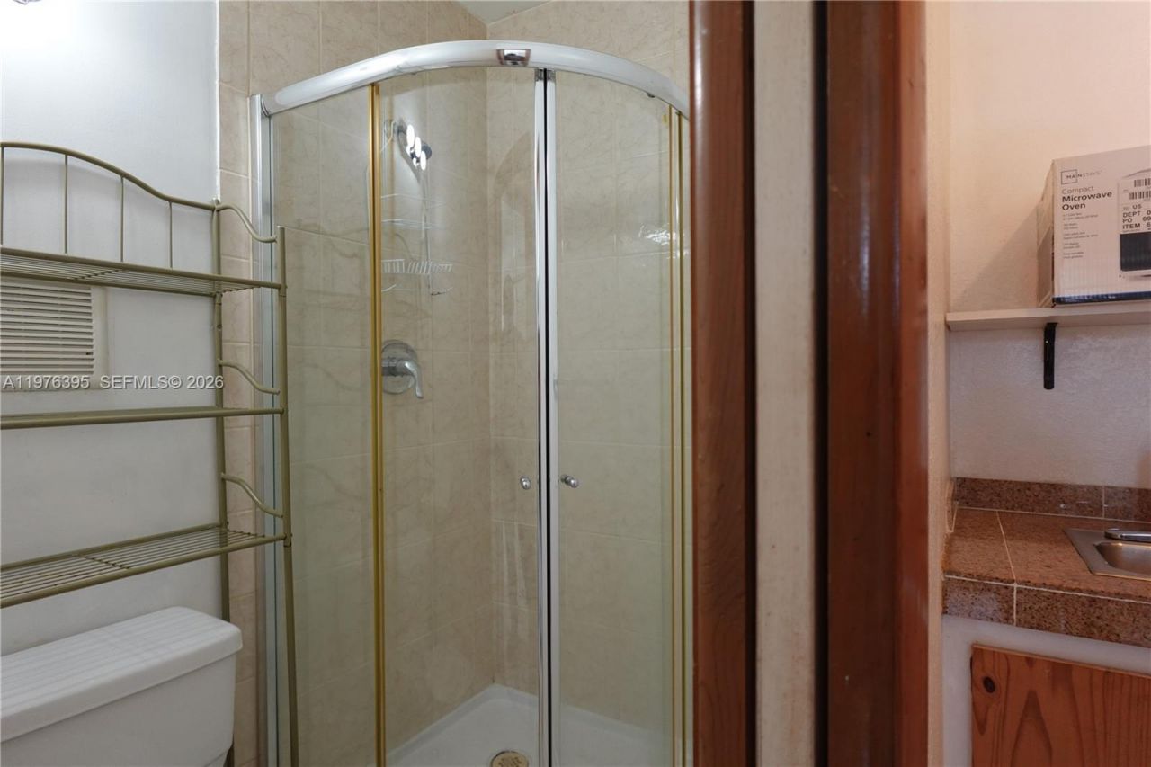 11262 SW 74th St, Miami, FL 33173 Photo