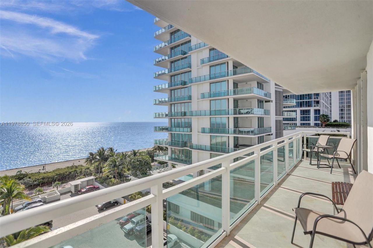 6917 Collins Ave, Unit 915, Miami Beach, FL 33141 Photo