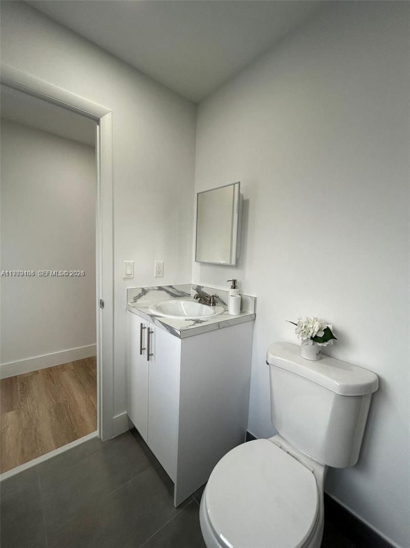142 NW 21st Ave , Unit 3, Miami, FL 33125 Photo