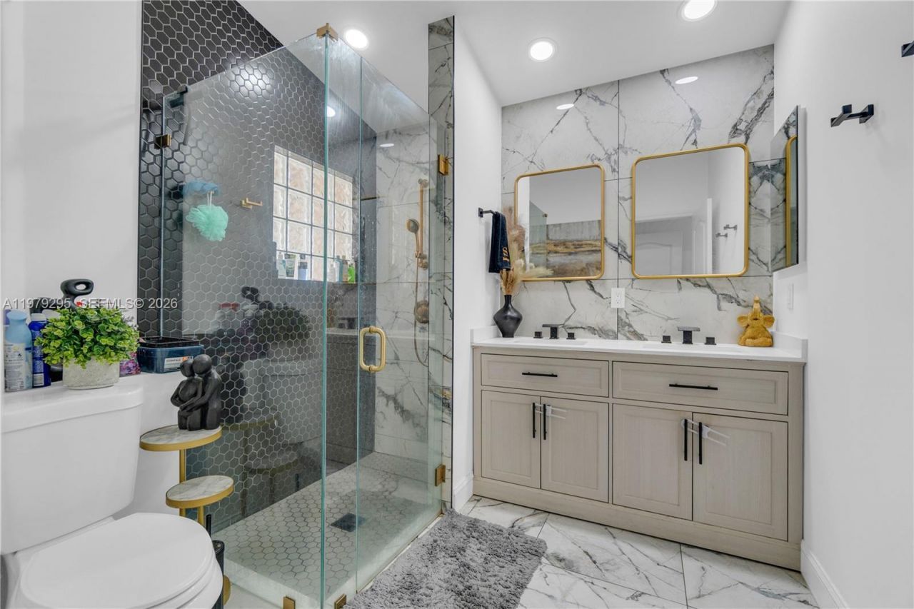 9900 S Grand Duke Cir, Tamarac, FL 33321 Photo