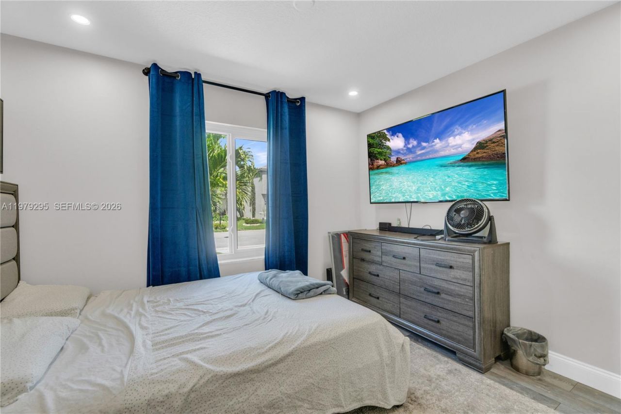 9900 S Grand Duke Cir, Tamarac, FL 33321 Photo