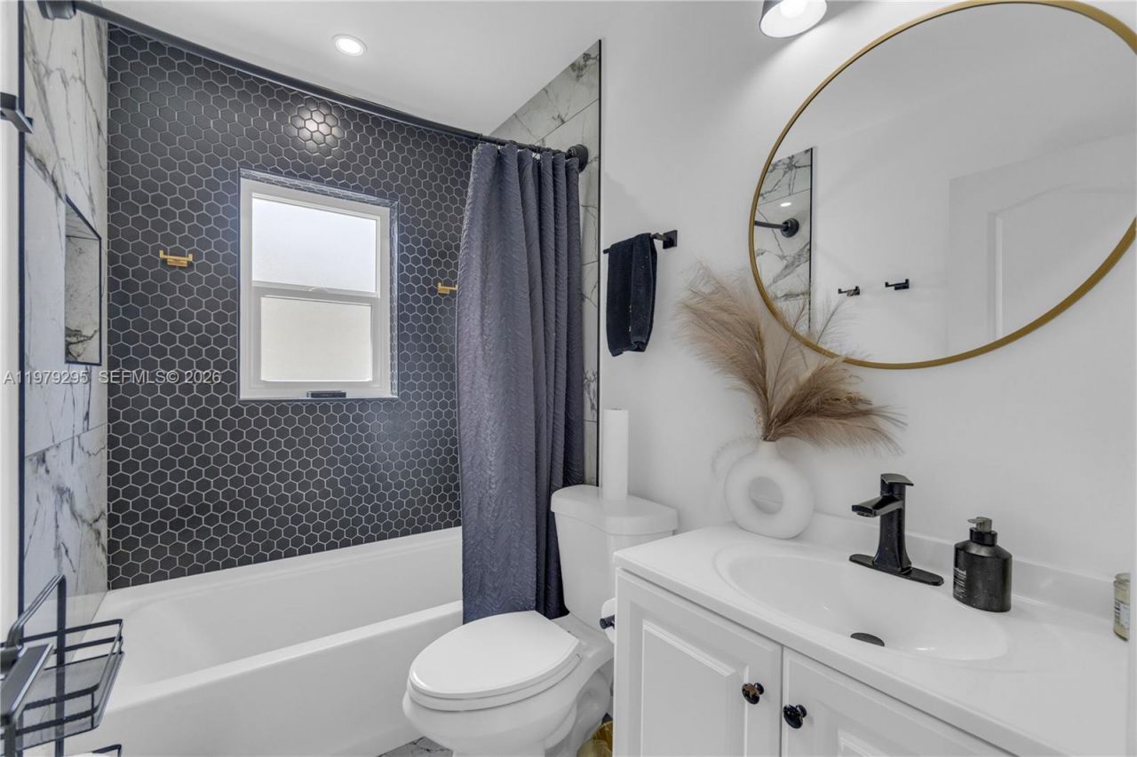 9900 S Grand Duke Cir, Tamarac, FL 33321 Photo