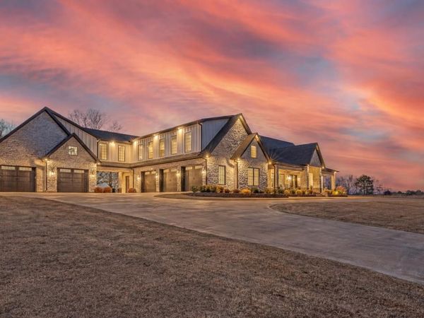 155 County Road 7599, Jonesboro, AR 72405