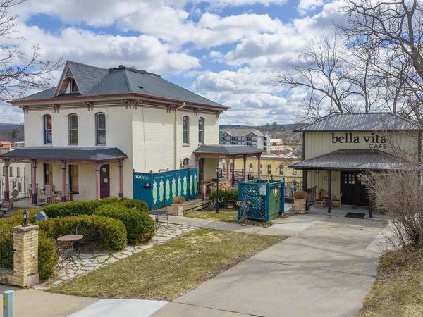 138 1st Street, Baraboo, WI 53913