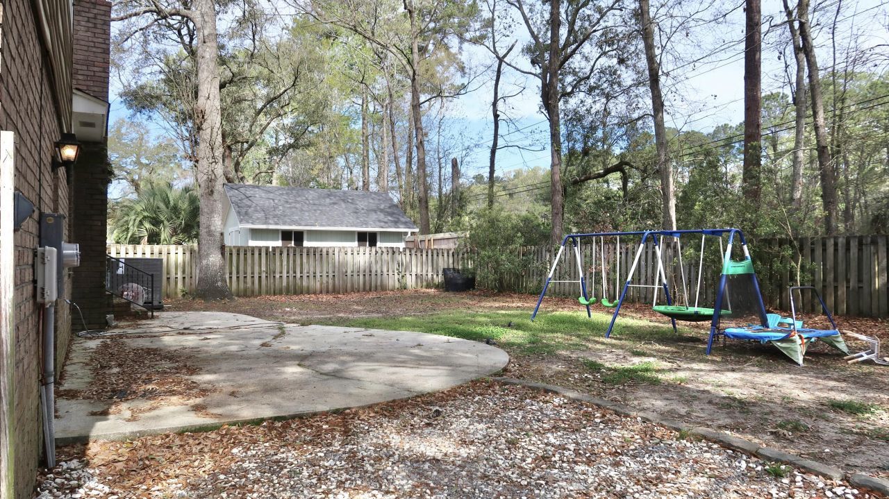 119 Dunbury Drive Photo 6