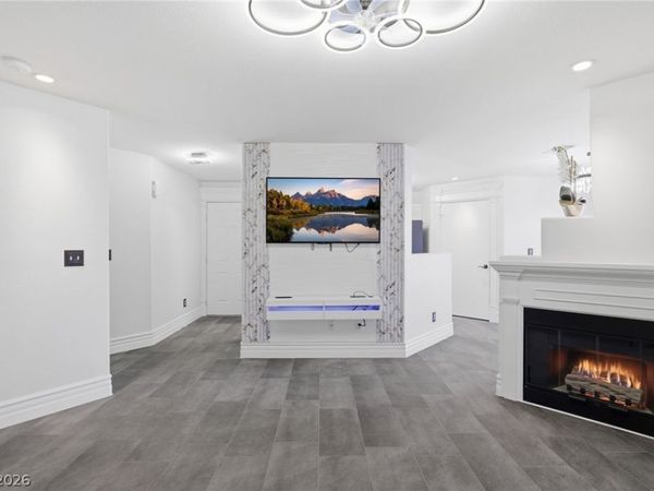 698 S Racetrack Road , Unit 724, Henderson, NV 89015