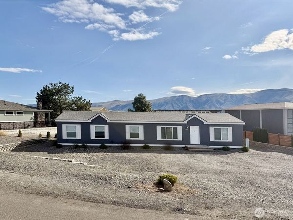 401 Peachtree Place SW, Mattawa, WA 99349