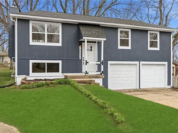 19530 E 5th Terrace Court, Independence, MO 64056