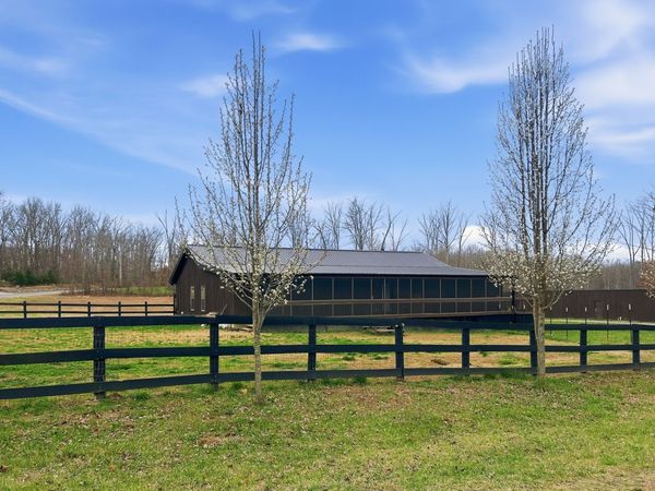 9007 Redbud Ln , Nunnelly, TN 37137