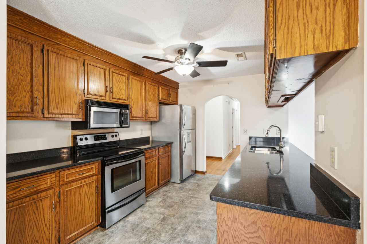 2627 Sun Beam Way Photo 10