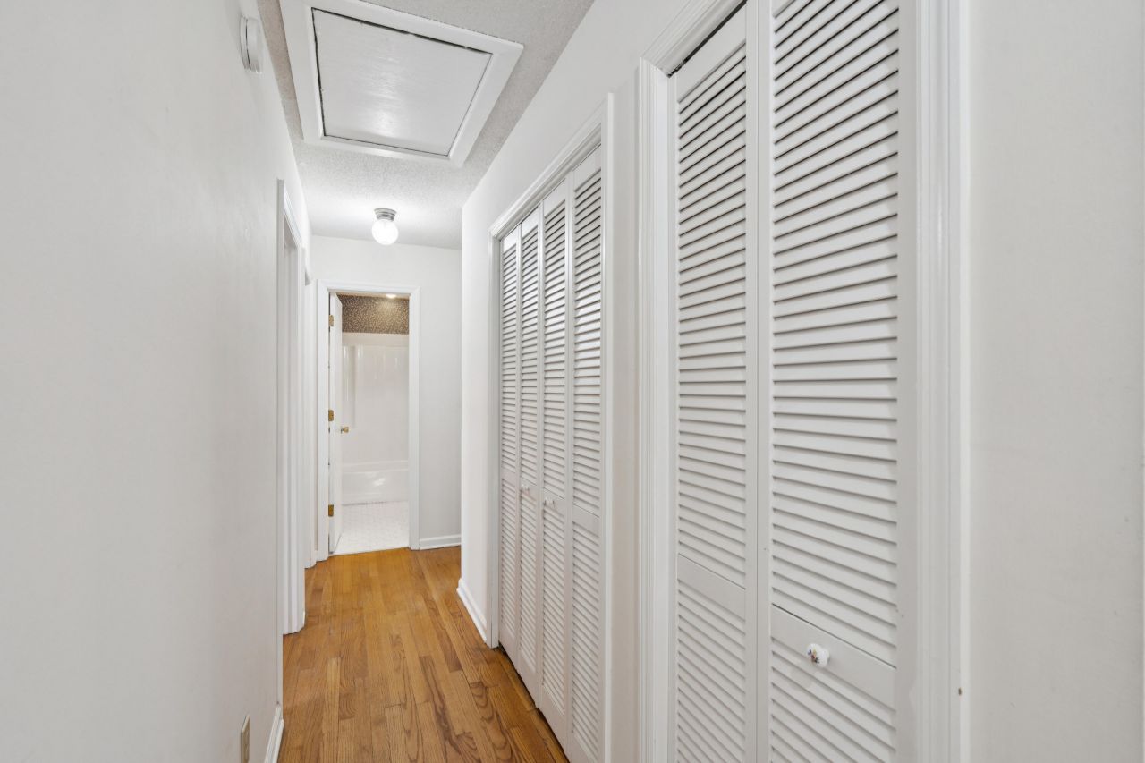 2627 Sun Beam Way Photo 25